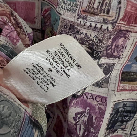 NWOT Alice + Olivia Oswald Printed Silk Shirt XS - Picture 12 of 15